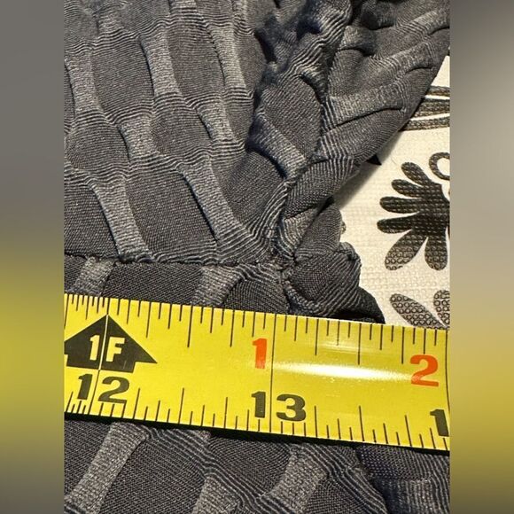 New Mix - Womens gray textured plus size butt lifting leggings - Picture 9 of 9